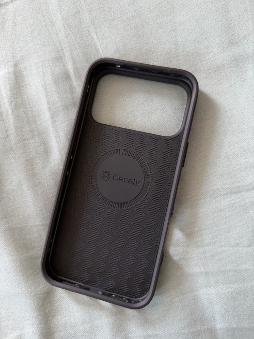 Casely Lost in Spots Cheetah Print Case - Picture 2 of 2